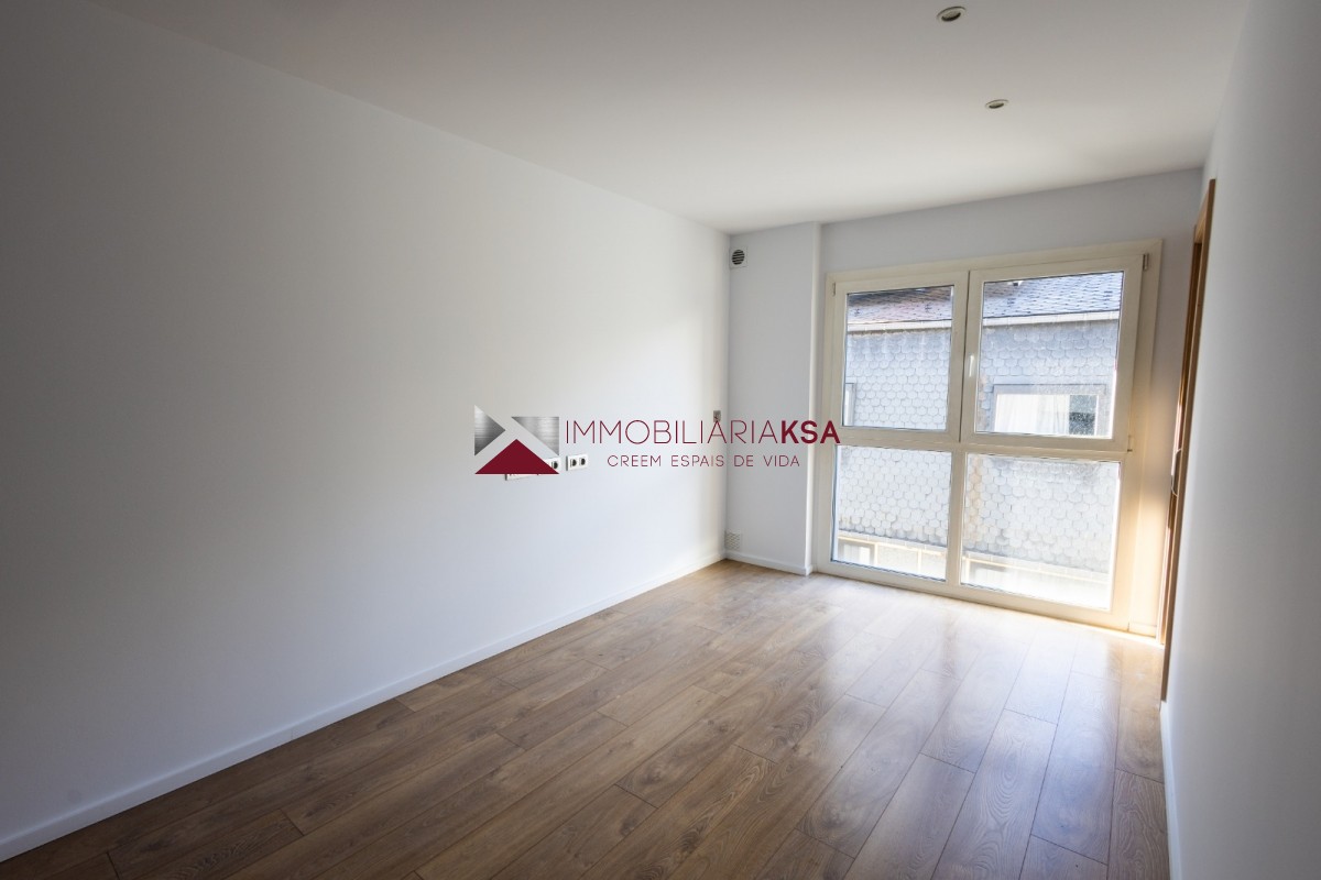 Atic- Escaldes Engordany  a2.900 €